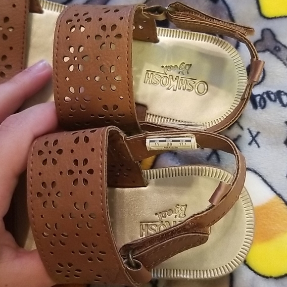 Girl's Brown Sandals Dressy Size 11 Oshkosh - Picture 3 of 6